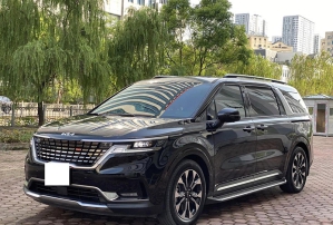 Xe 7 chỗ 